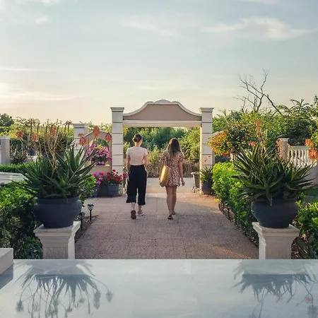 Отель Erofili Кавос