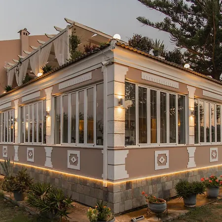 埃罗菲里酒店 3* 卡沃斯