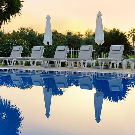 Erofili Hotell 3*