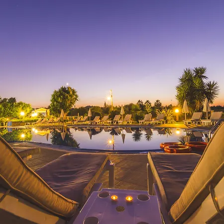 埃罗菲里酒店 3* 卡沃斯