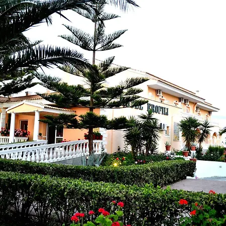 Hotell Erofili 3*
